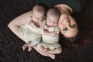 gemelli neonati servizio fotografico