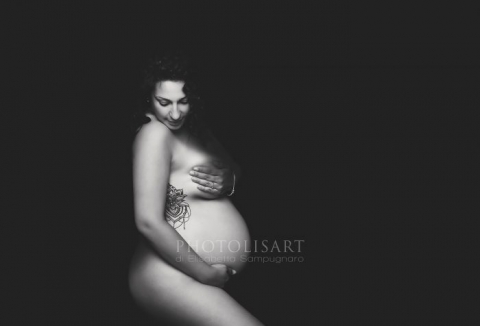 Foto nudo artistico gravidanza elegante